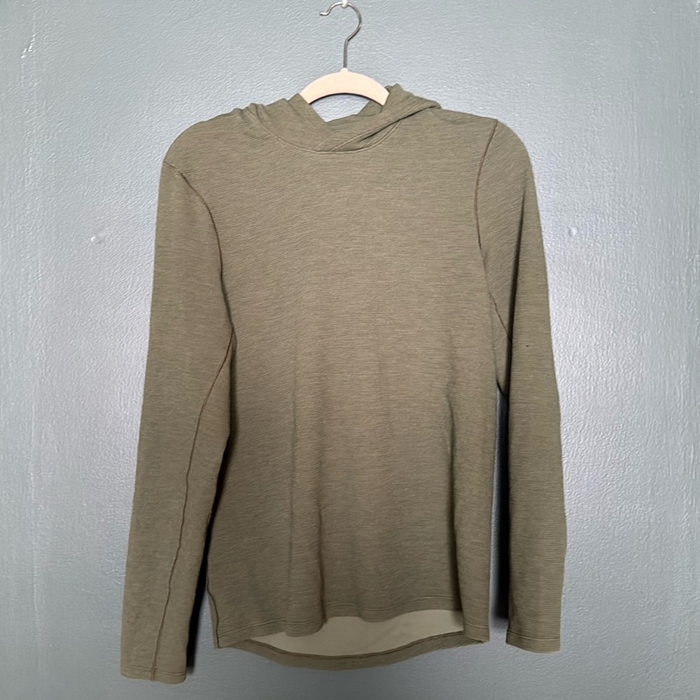 Lululemon green thin hoodie long sleeve